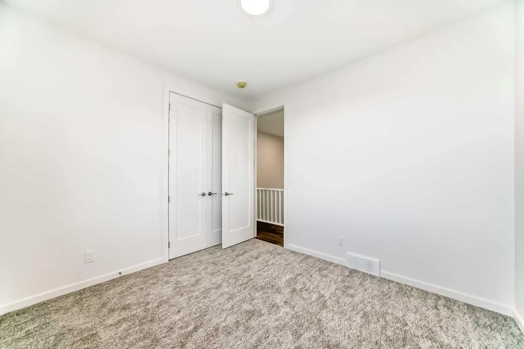 46 Verdure Place SW Calgary AB T2Y 1C9