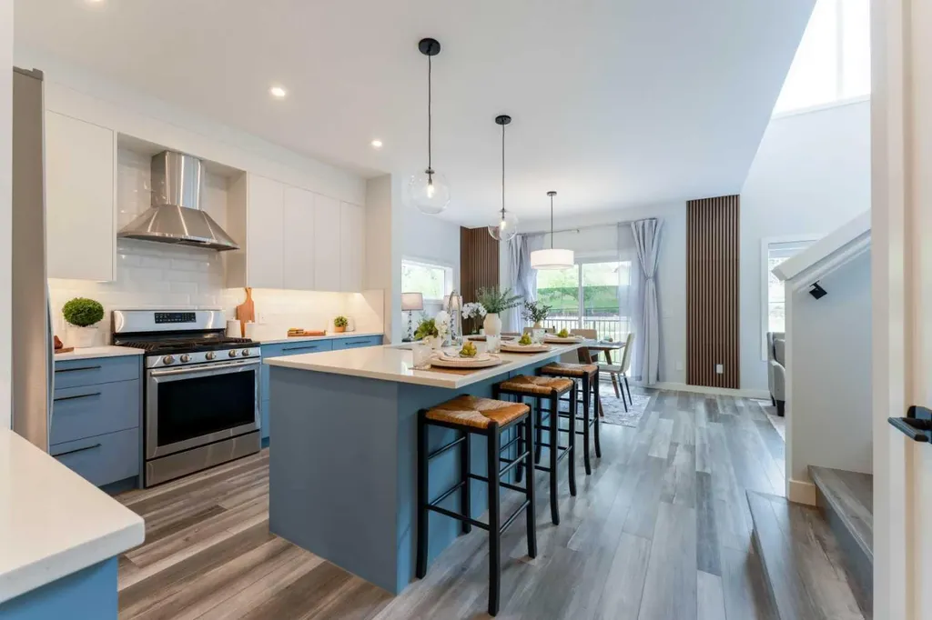 220 Crimson Ridge Place NW Calgary AB T3L 0K7