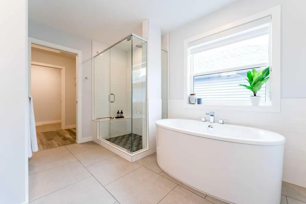 220 Crimson Ridge Place NW Calgary AB T3L 0K7