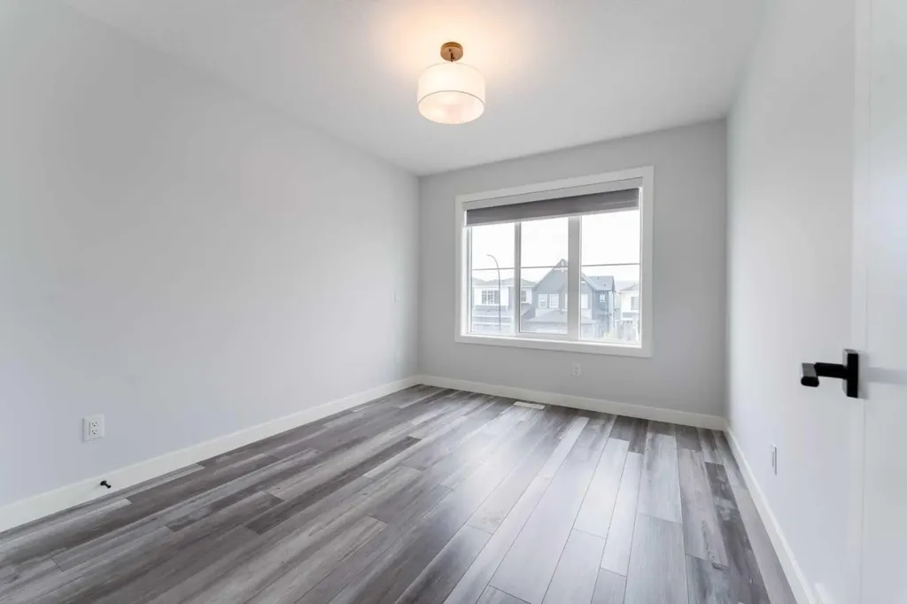 220 Crimson Ridge Place NW Calgary AB T3L 0K7