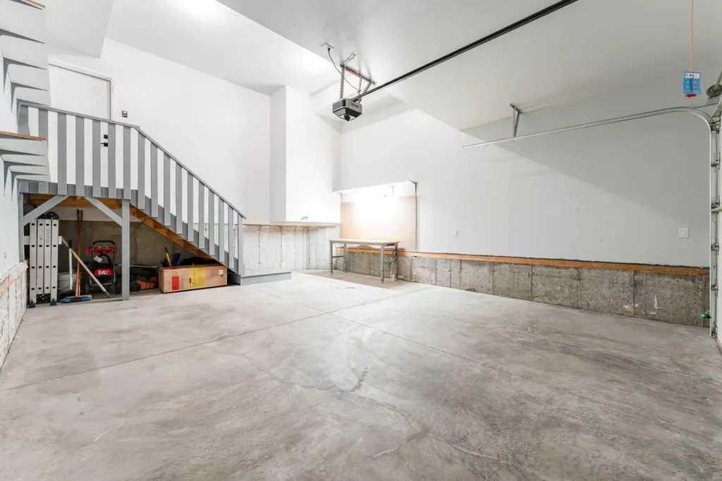 220 Crimson Ridge Place NW Calgary AB T3L 0K7
