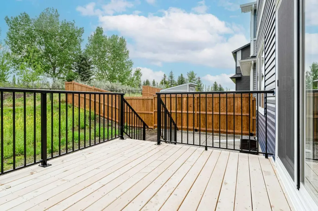 220 Crimson Ridge Place NW Calgary AB T3L 0K7