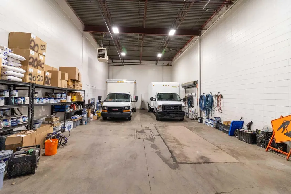 4041 74 Avenue SE Calgary AB T2C 4E3