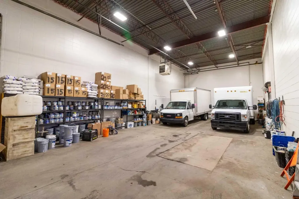 4041 74 Avenue SE Calgary AB T2C 4E3