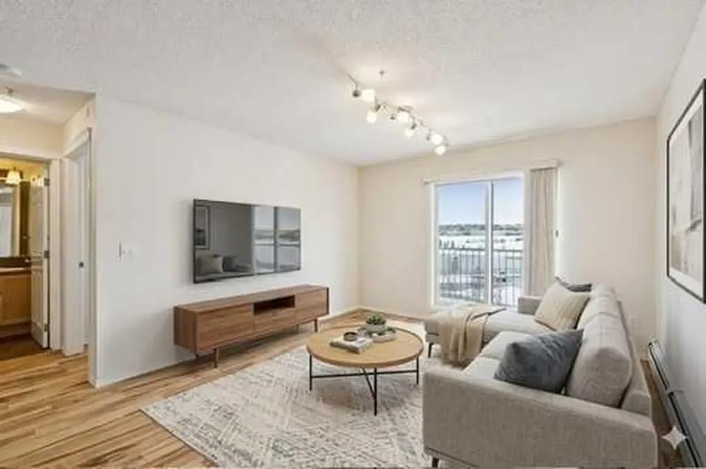 5 Country Village Park NE Calgary AB T3K 0G1