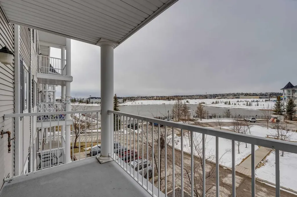 5 Country Village Park NE Calgary AB T3K 0G1