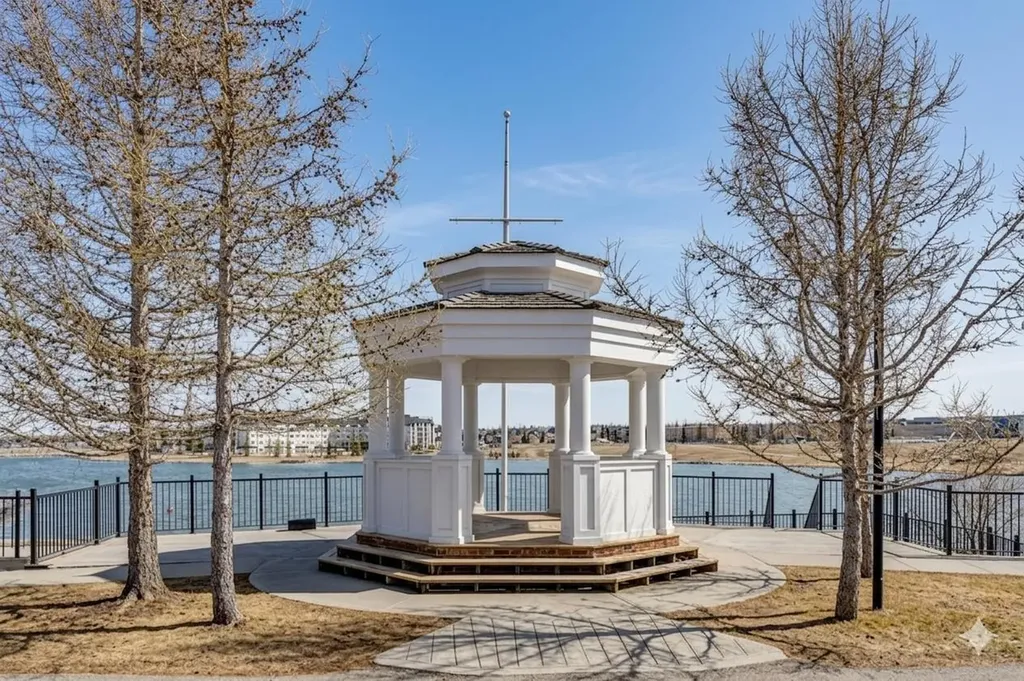 5 Country Village Park NE Calgary AB T3K 0G1