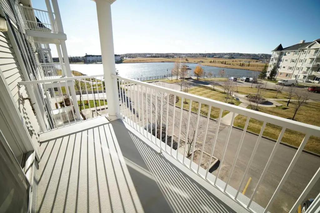5 Country Village Park NE Calgary AB T3K 0G1