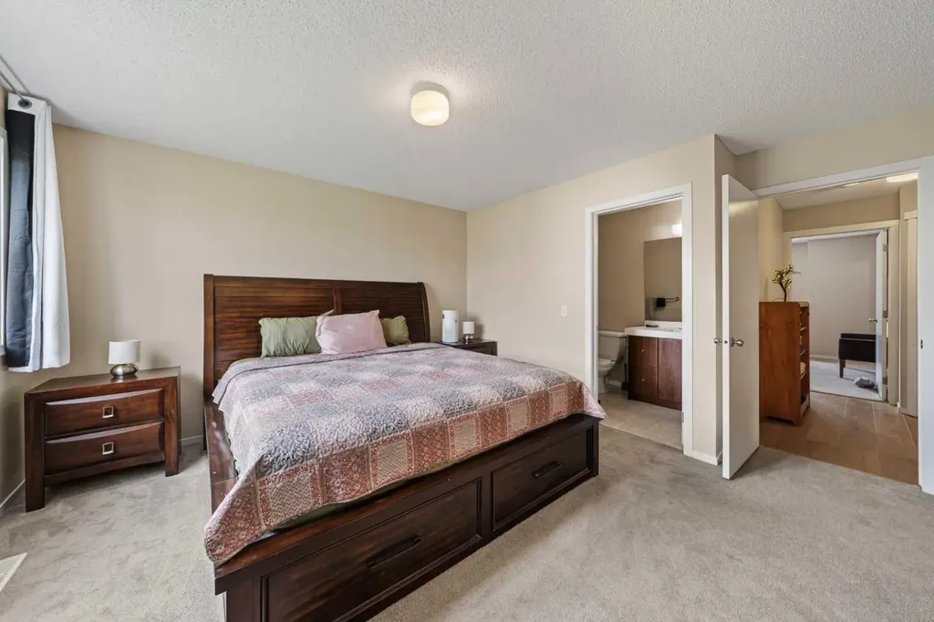 187 Copperstone Cove SE Calgary AB T2Z 0L3