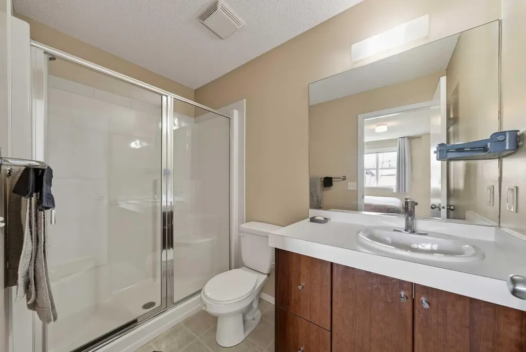 187 Copperstone Cove SE Calgary AB T2Z 0L3