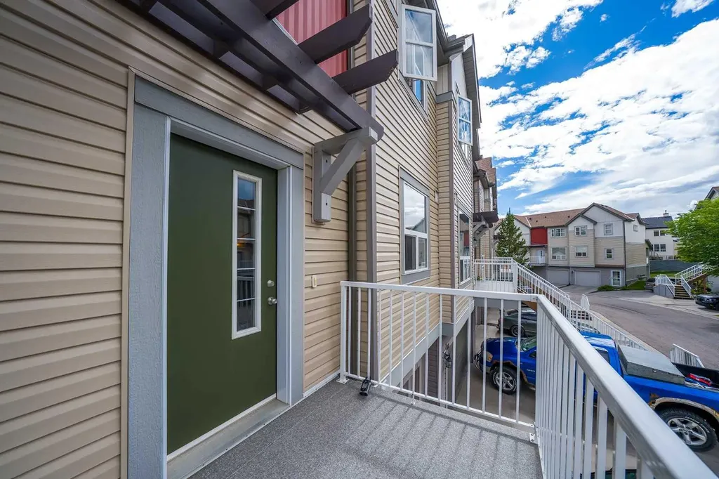 187 Copperstone Cove SE Calgary AB T2Z 0L3
