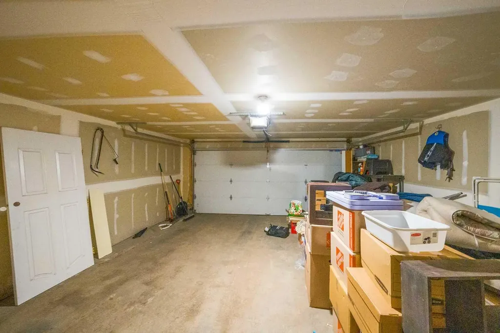 187 Copperstone Cove SE Calgary AB T2Z 0L3