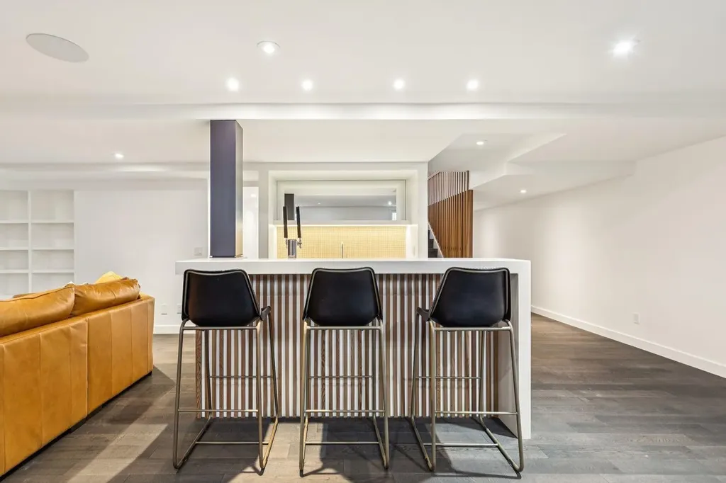3511 Utah Drive NW Calgary AB T2N 4A5