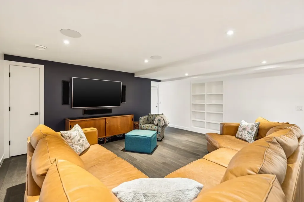 3511 Utah Drive NW Calgary AB T2N 4A5