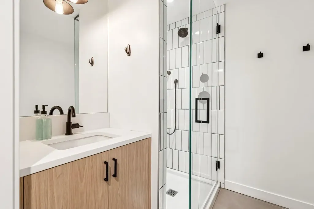 3511 Utah Drive NW Calgary AB T2N 4A5