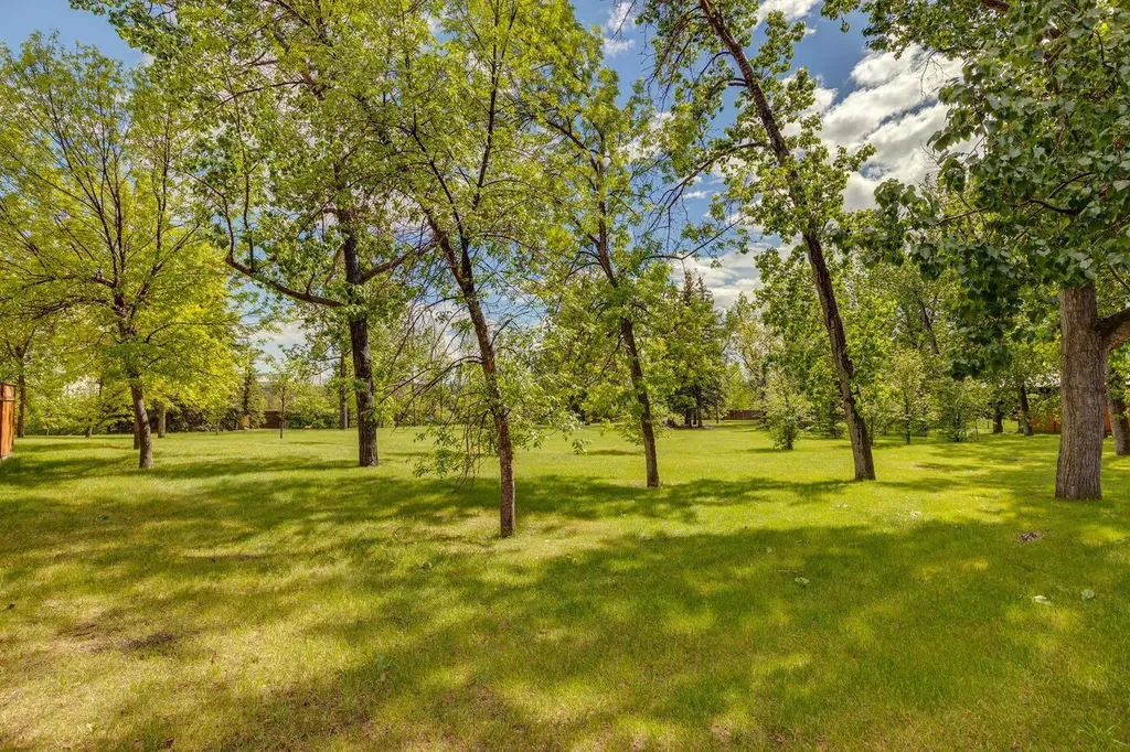 3511 Utah Drive NW Calgary AB T2N 4A5