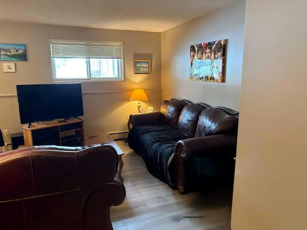 11620 Elbow Drive SW Calgary AB T2W 3L6