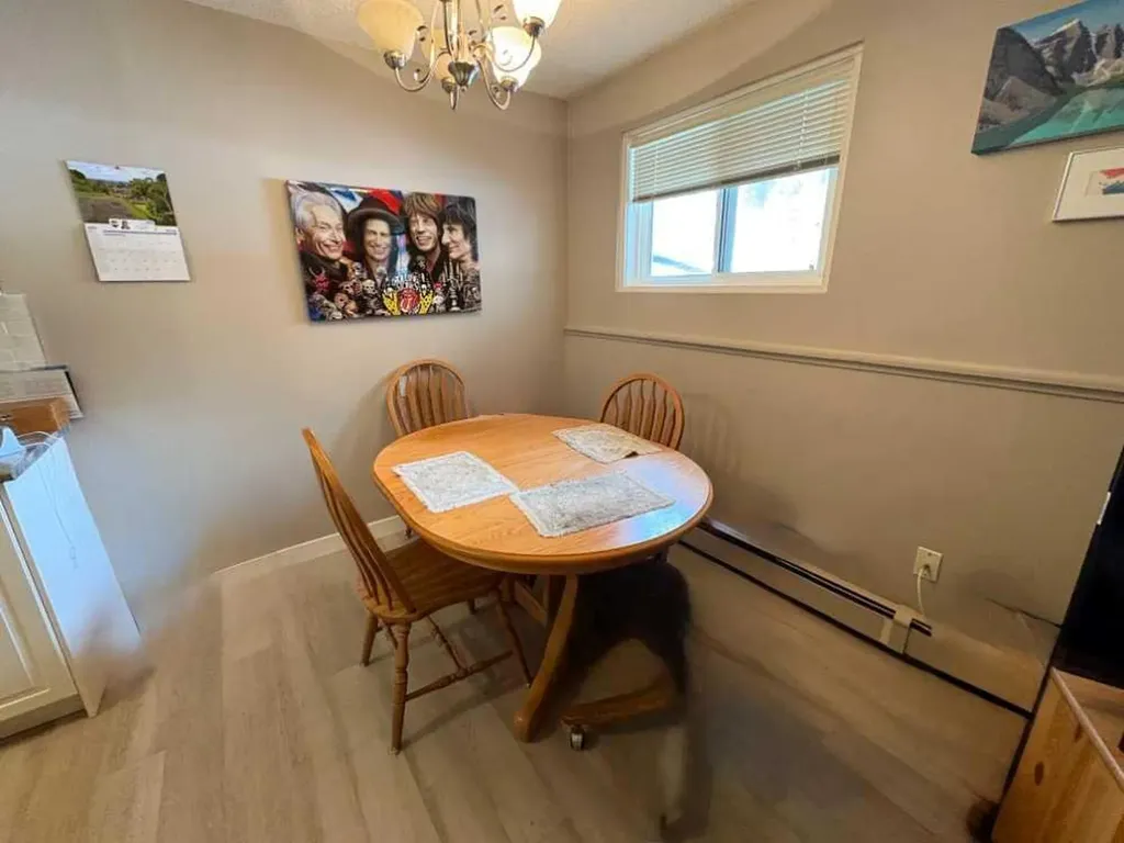 11620 Elbow Drive SW Calgary AB T2W 3L6