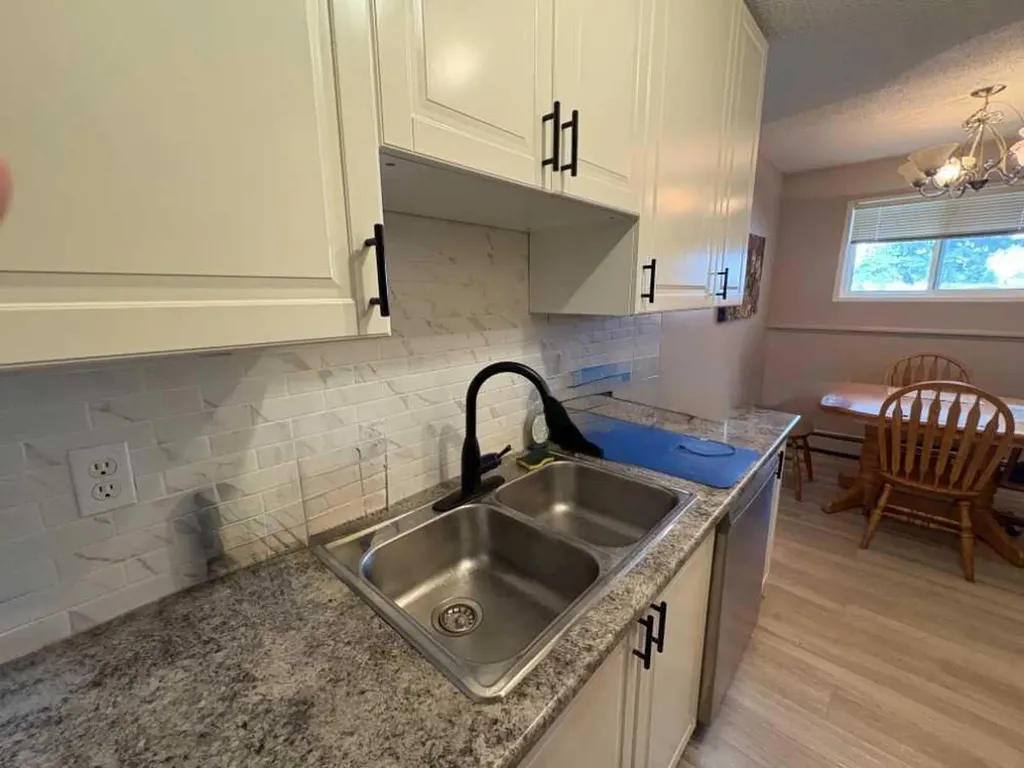 11620 Elbow Drive SW Calgary AB T2W 3L6