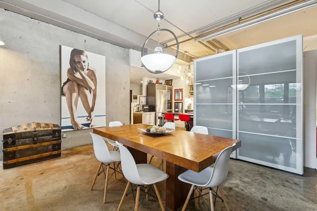 500 Eau Claire Avenue SW Calgary AB T2P 3R8