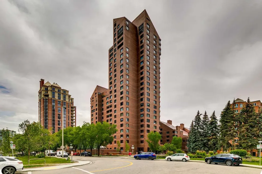 500 Eau Claire Avenue SW Calgary AB T2P 3R8