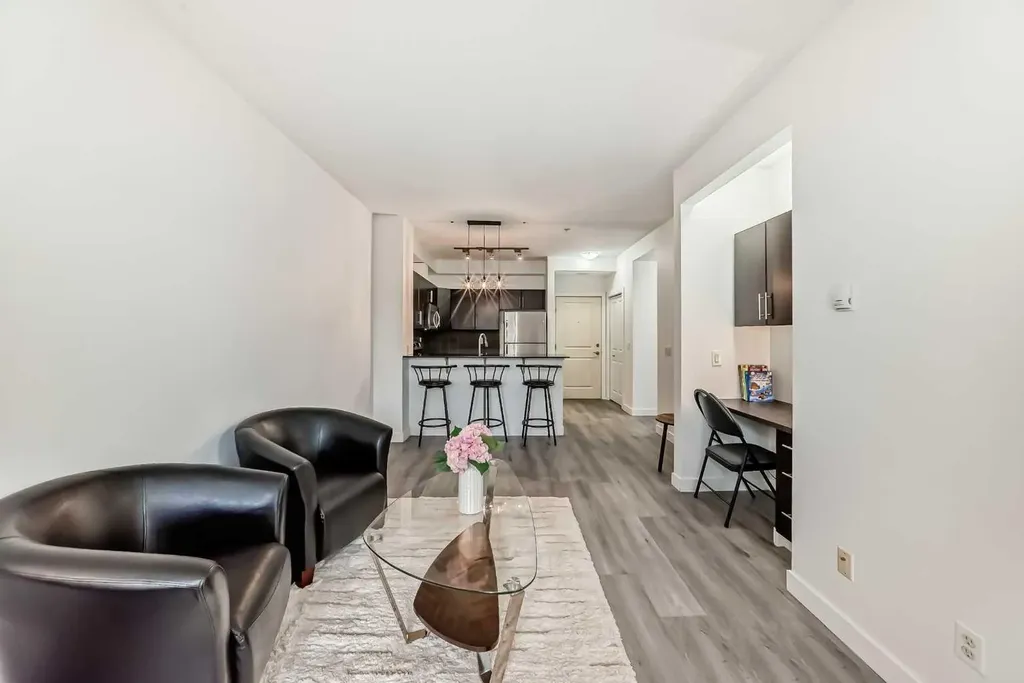 2727 28 Avenue SE Calgary AB T2B 0L4