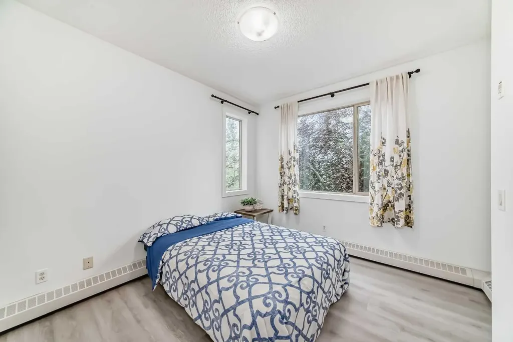 2727 28 Avenue SE Calgary AB T2B 0L4