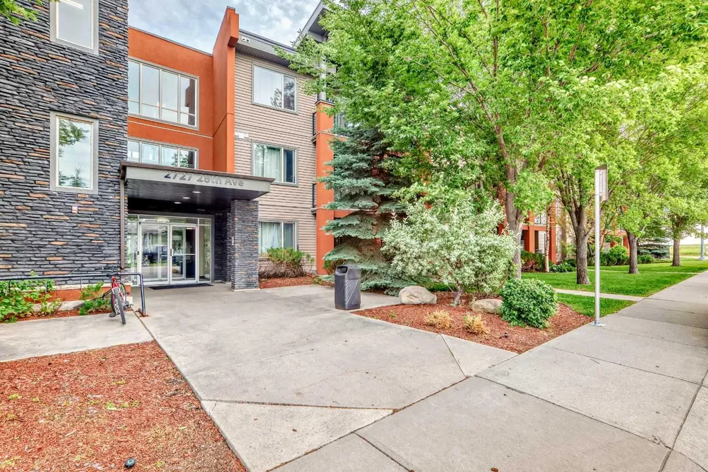 2727 28 Avenue SE Calgary AB T2B 0L4