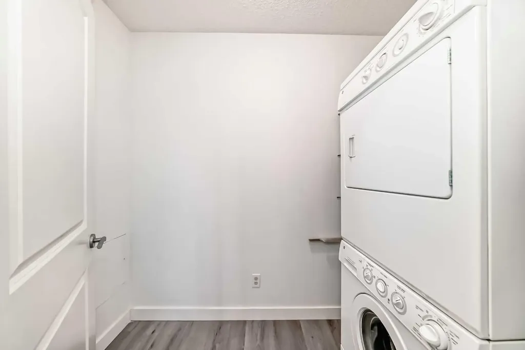 2727 28 Avenue SE Calgary AB T2B 0L4