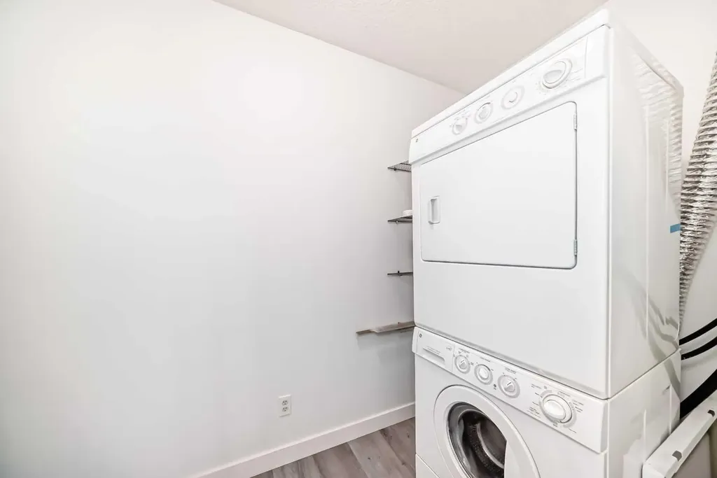 2727 28 Avenue SE Calgary AB T2B 0L4
