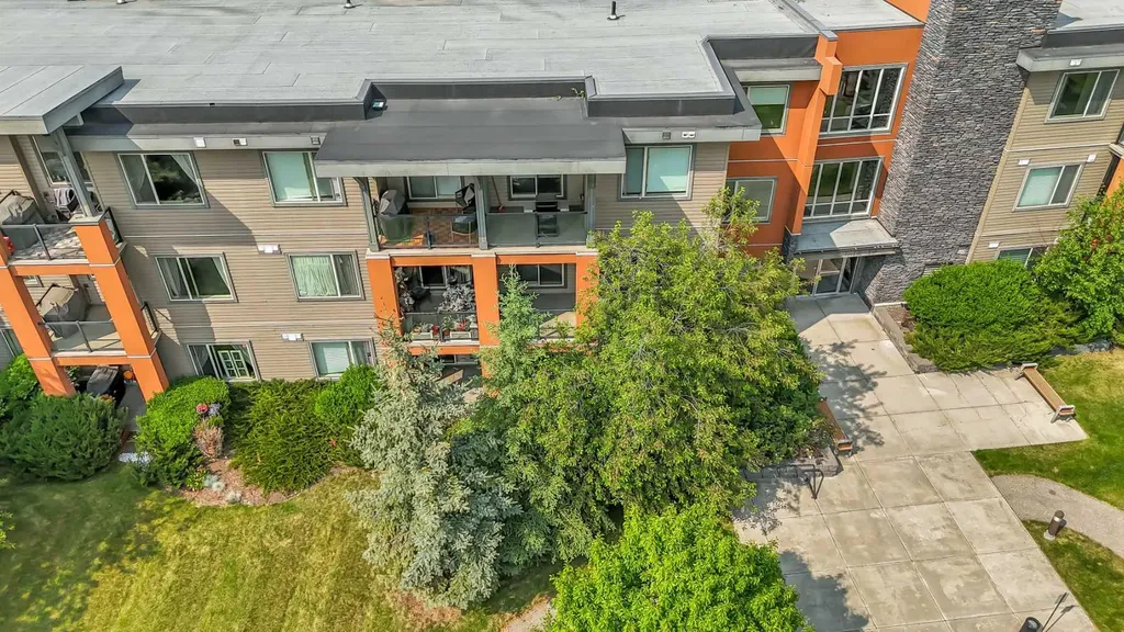 2727 28 Avenue SE Calgary AB T2B 0L4