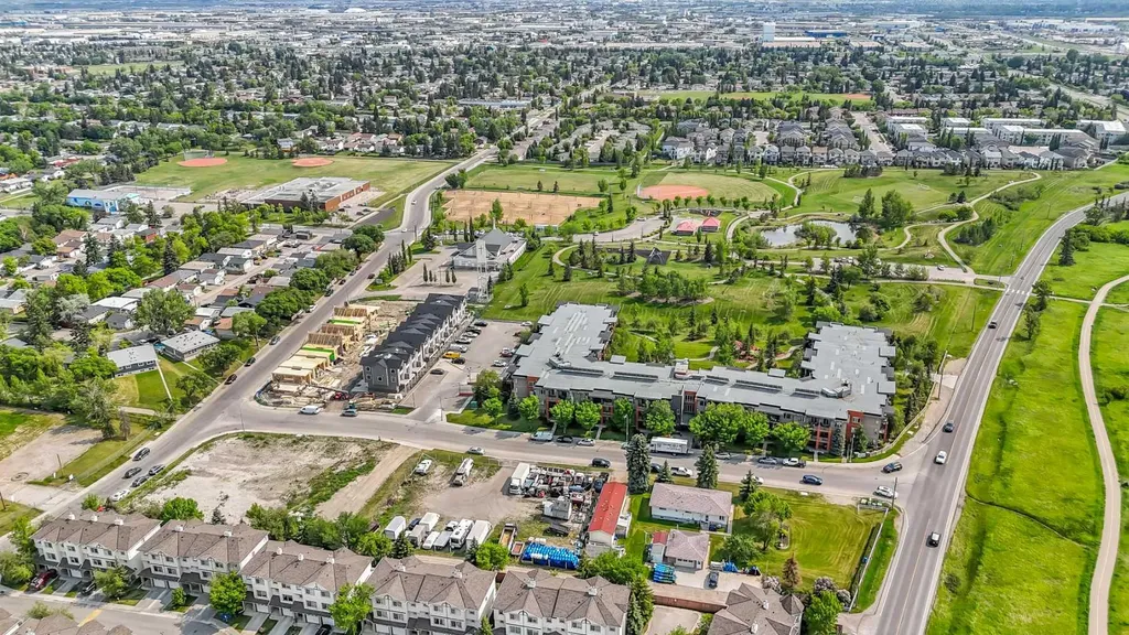 2727 28 Avenue SE Calgary AB T2B 0L4
