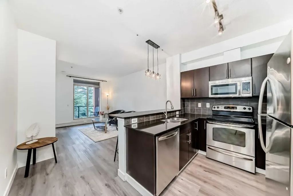2727 28 Avenue SE Calgary AB T2B 0L4