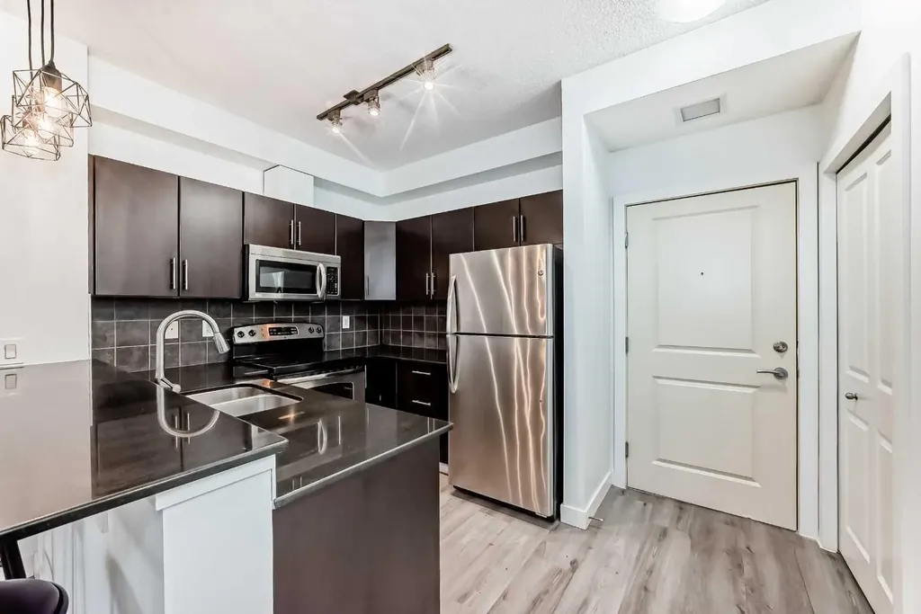 2727 28 Avenue SE Calgary AB T2B 0L4