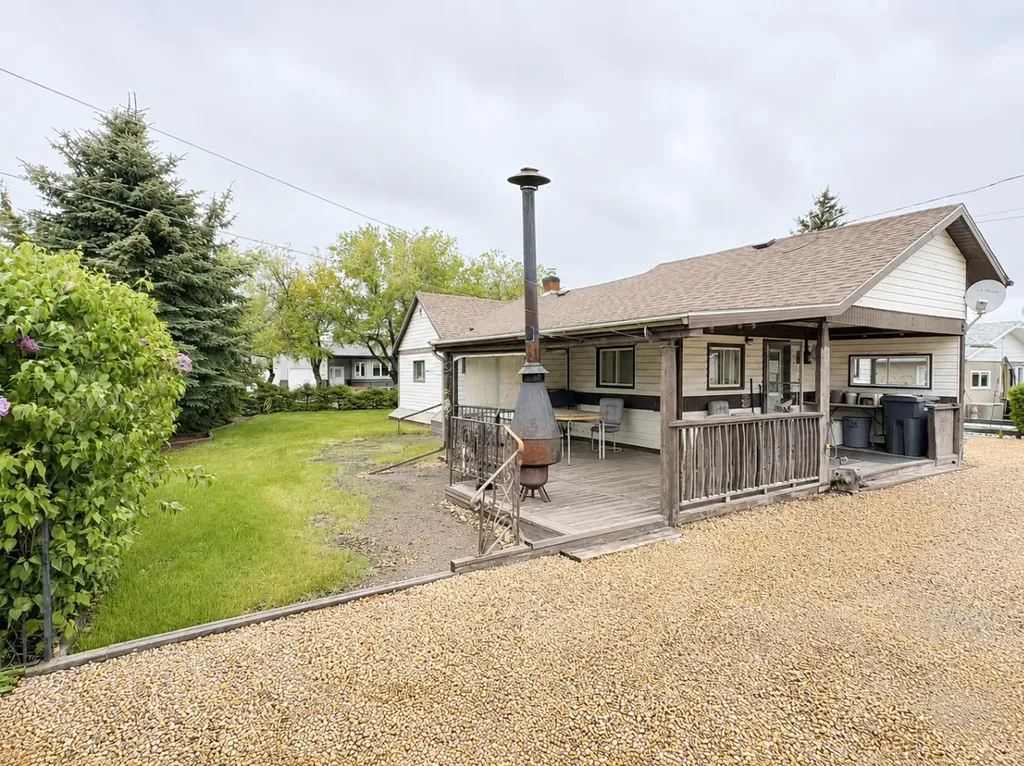 4521 44 Street Castor AB T0C0X0