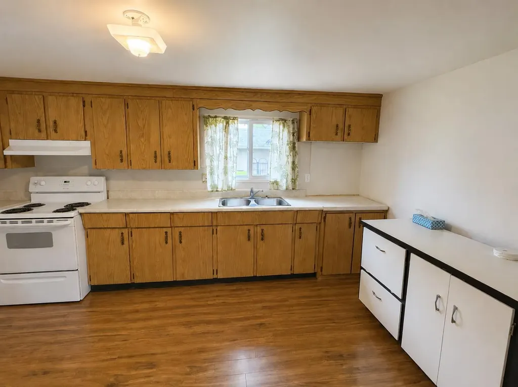 4521 44 Street Castor AB T0C0X0