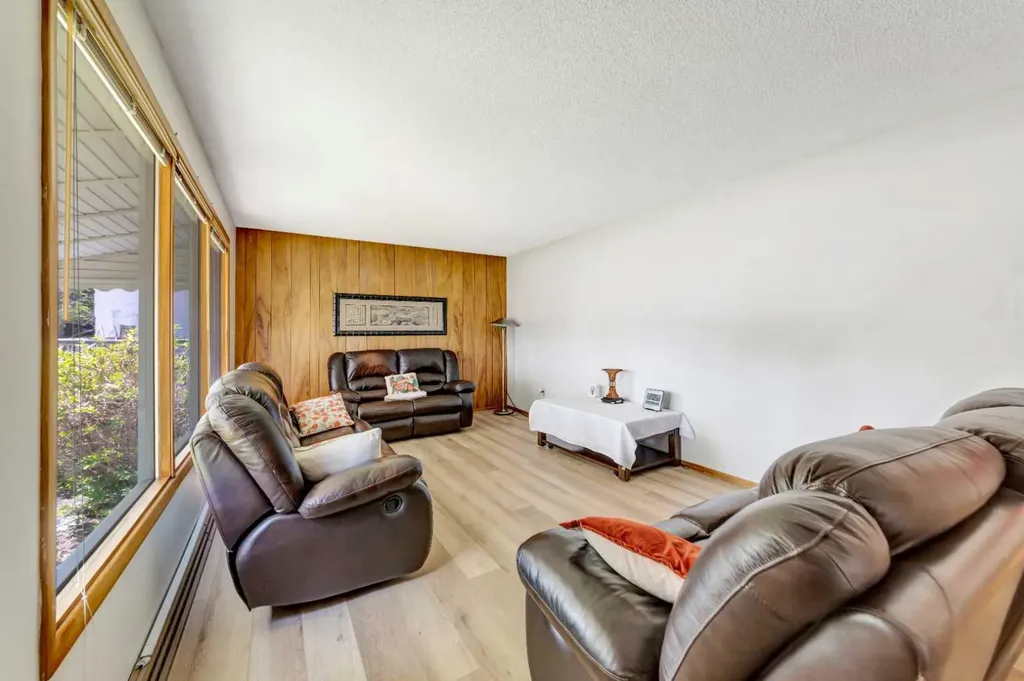 4704 37 Street Lloydminster SK S9V 0A5