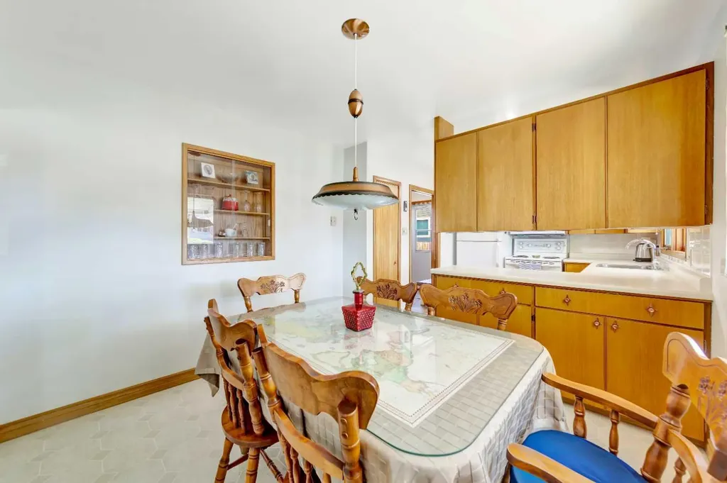 4704 37 Street Lloydminster SK S9V 0A5
