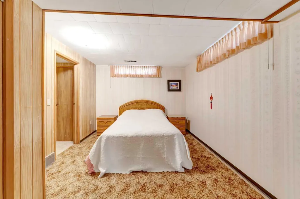 4704 37 Street Lloydminster SK S9V 0A5
