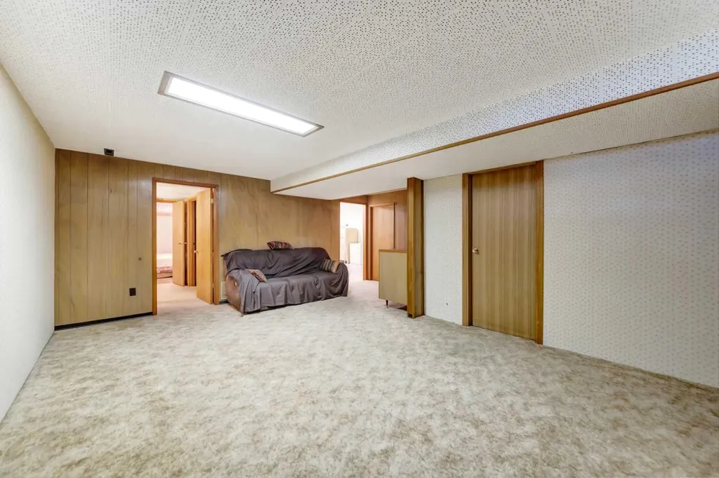 4704 37 Street Lloydminster SK S9V 0A5