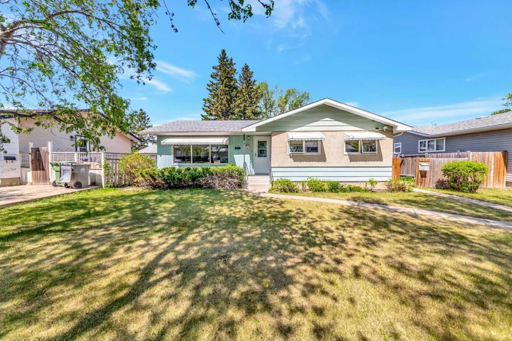 4704 37 Street Lloydminster SK S9V 0A5
