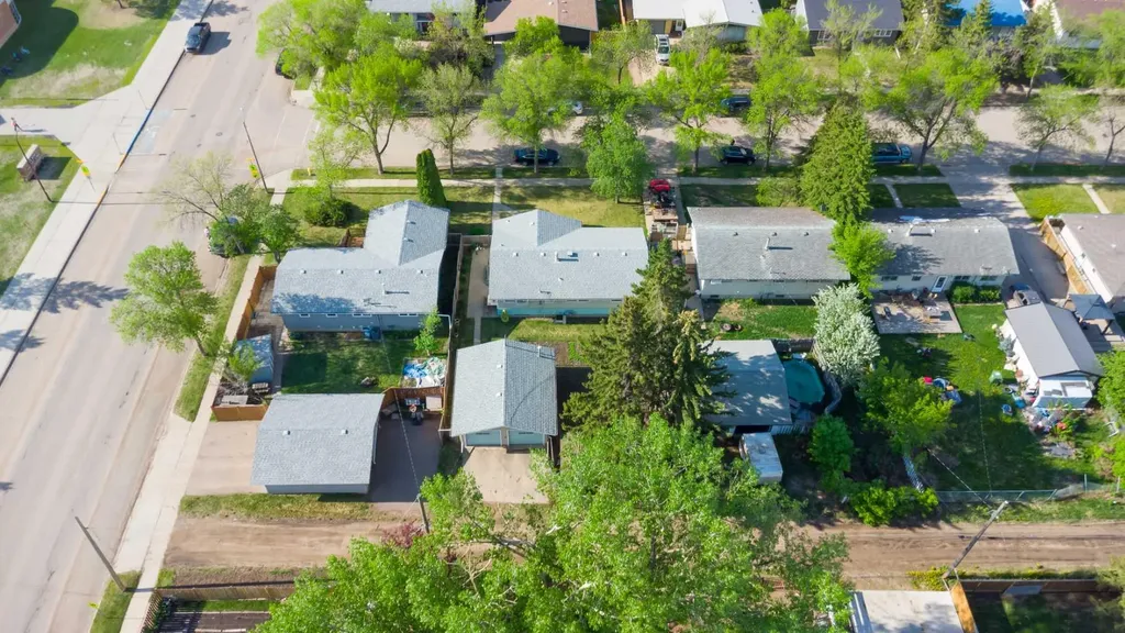 4704 37 Street Lloydminster SK S9V 0A5