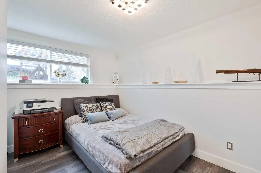 124 Whiteside Crescent NE Calgary AB T1Y 2A7