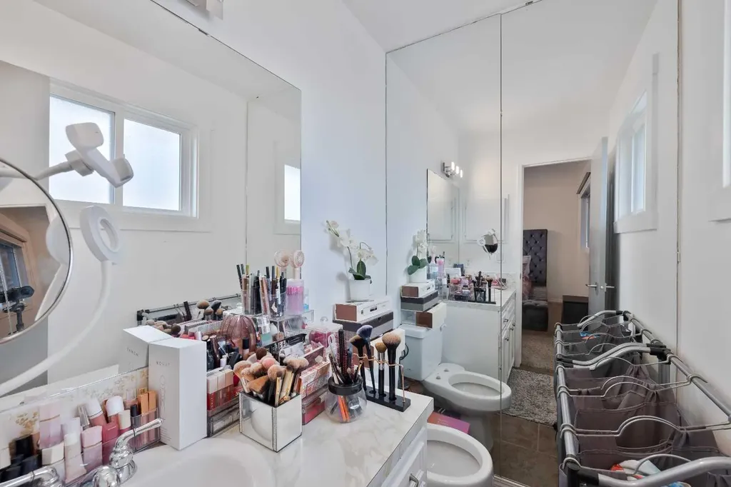 124 Whiteside Crescent NE Calgary AB T1Y 2A7