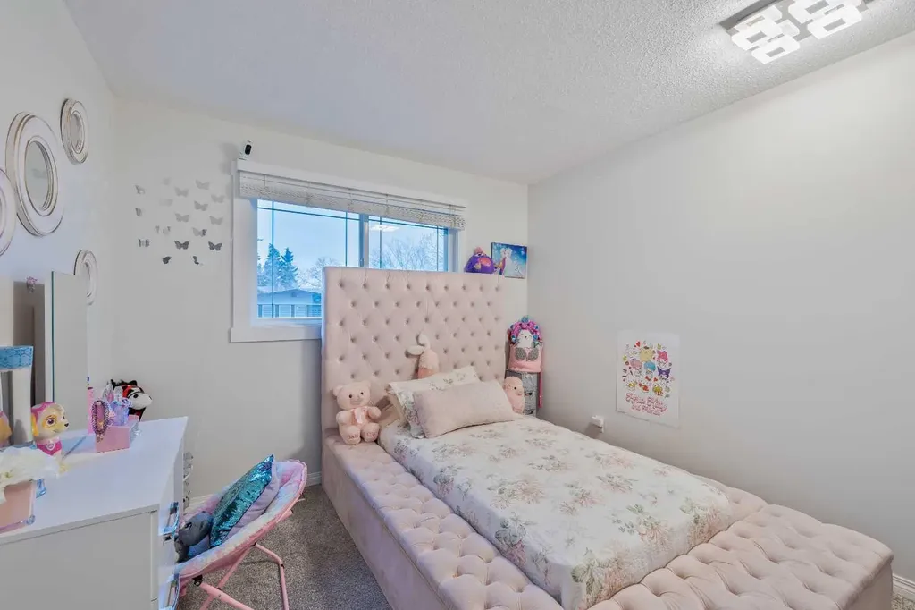 124 Whiteside Crescent NE Calgary AB T1Y 2A7