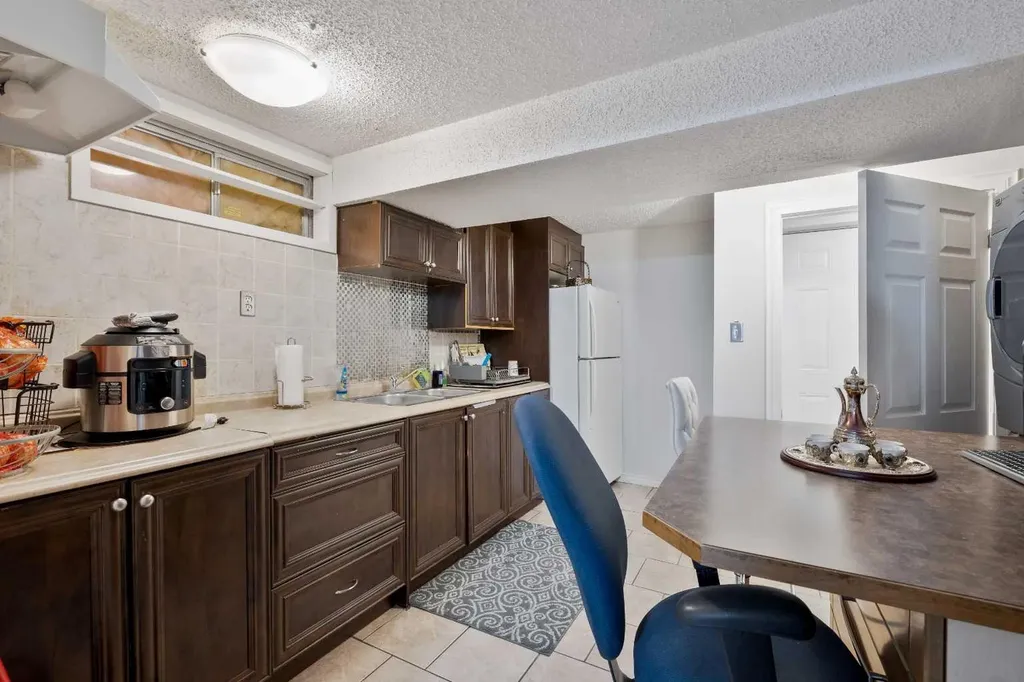 124 Whiteside Crescent NE Calgary AB T1Y 2A7