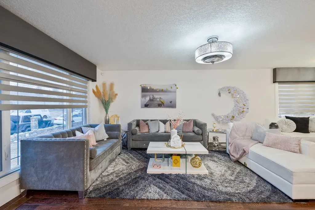 124 Whiteside Crescent NE Calgary AB T1Y 2A7