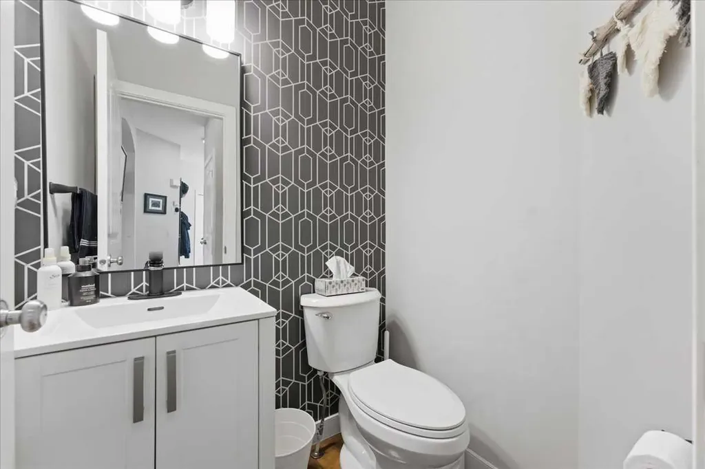 17 Bridlecrest Court SW Calgary AB T2Y 5J3