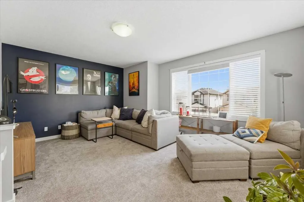 17 Bridlecrest Court SW Calgary AB T2Y 5J3