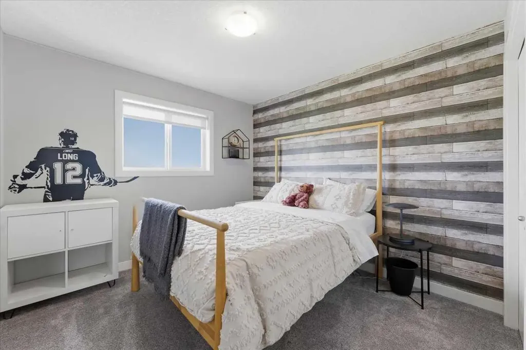 17 Bridlecrest Court SW Calgary AB T2Y 5J3